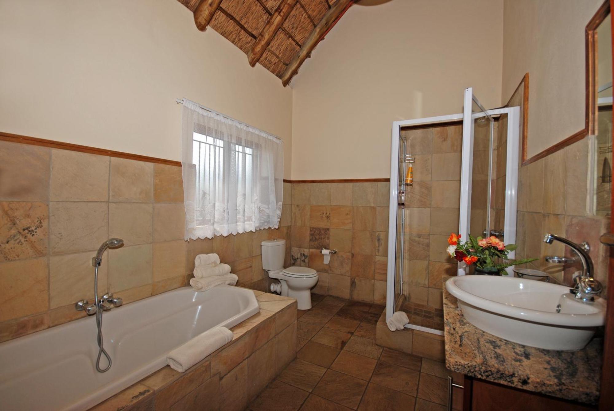 Hoopoe Haven Guest House Chartwell Экстерьер фото